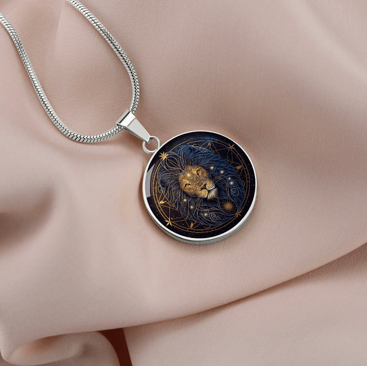 LEO PENDANT